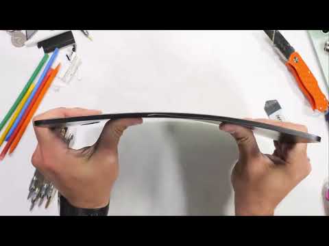 JerryRigEverything does the bend test on the thinnest iPad ever: M4 iPad Pro 13"