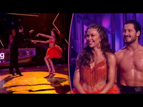 Bachelorette Gabby Windey and Val's PERFECT Samba - Dancing With the Stars 90's Night Performance