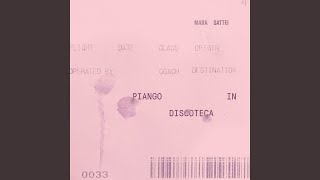 Kadr z teledysku Piango In Discoteca tekst piosenki Mara Sattei