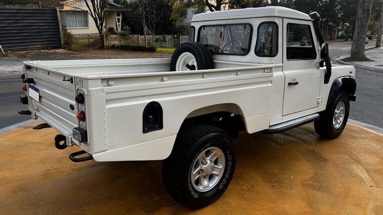 PICAPES 4X4 À VENDA A PARTIR DE 18 MIL