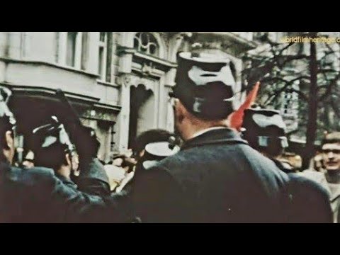 Berlin 1968 - student revolution - Anti-Springer Proteste - hippie ritual - Kinderladen