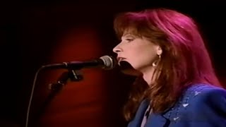Patty Loveless — &quot;Mr. Man in the Moon&quot; — Live