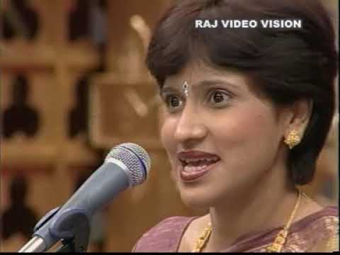 04 Priya Sisters mA ramaNan umA ramaNan hinDOLam pApanAsam Sivan