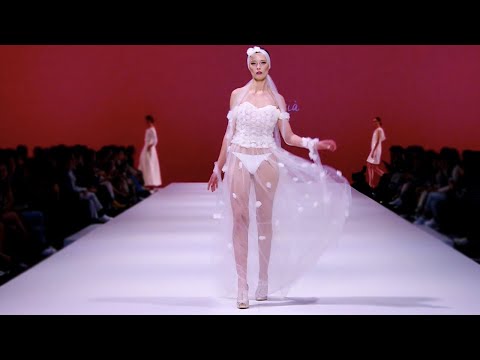 Olga Macià Bridal Spring 2023 | Barcelona Bridal Fashion Week