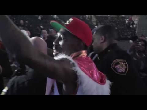 ROBERT EASTER IMMEDIATE REACTION AFTER DROPPING AND DEFEATING LUIS CRUZ; TOLEDO FANS ERUPT