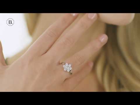 1.00 carat diamond flower ring in white gold