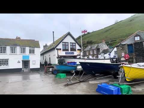 Port Isaac from the harbour