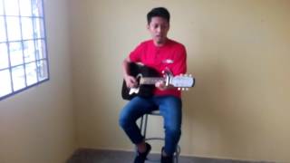 Download lagu Cowok main gitar sambil nyanyi keren.😄😄 mp3