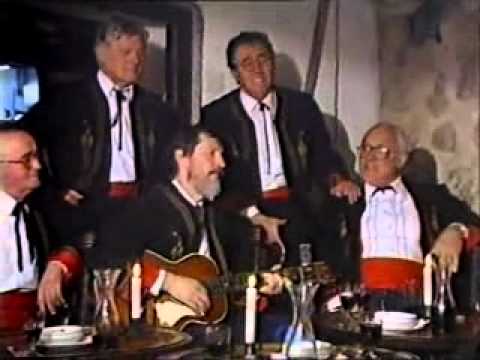 KLAPA "BOKELJI" SJELA MARE KRAJ MORA / 2000