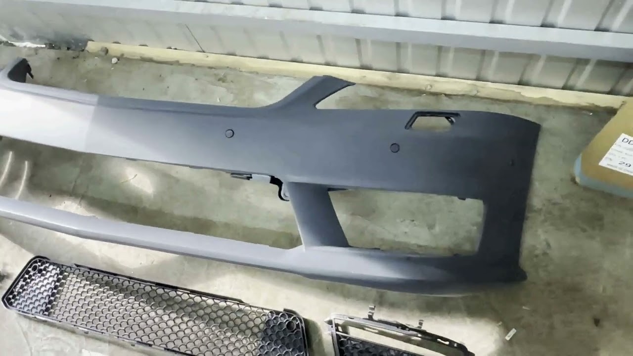 Передній бампер в зібраному вигляді AMG S65 Video 2