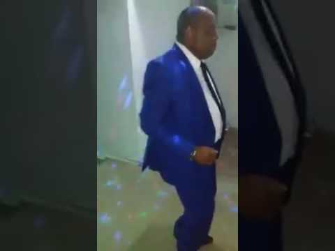 Dance party: Aribot "le Zaïrois"