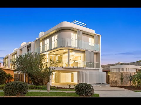 Villa 4 3 Esplanade West, Paradise Point, Gold Coast, 3 Bedrooms, 2 Bathrooms, House