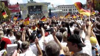 DFB Elf + Xavier Naidoo - Dieser Weg, war kein leichter Weg