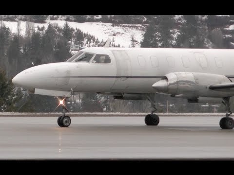 Fairchild Swearingen Metro II Takeoff - Great Turboprop Sound!