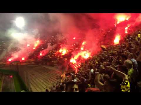 "Recibimiento Peñarol vs Naciomal clásico de verano 22/1" Barra: Barra Amsterdam &bull; Club: Peñarol &bull; País: Uruguay