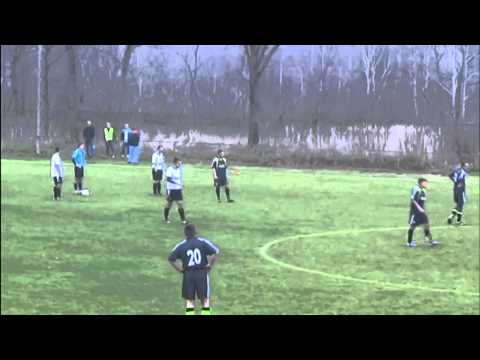 "Pierdole takie sedziowanie" - rzekl asystent na linii.