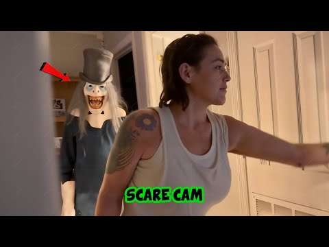 BEST SCARE CAM Priceless Reactions 2025😈#276 | Funny Scare Cam 🤣| Jump Scare 😂| CoCo Scare Cam |