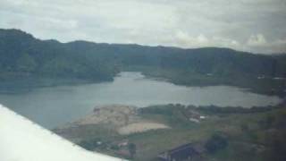 preview picture of video 'Commander 114 landing in Golfito, Costa Rica'