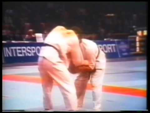 Vladimir Nevzorov perfoms uchimata against Valeriy Dvoynikov