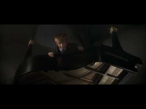 Poseidon (2006) Aftermath Scene