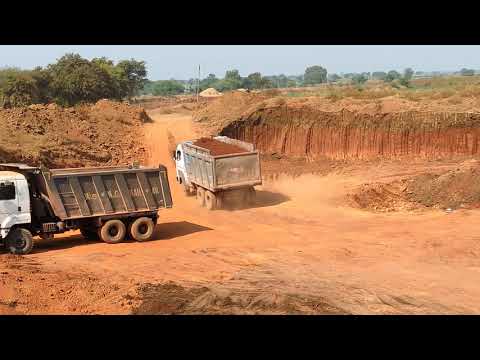 Heavy Loaded Truck First Gear Failure  new style seeding and jcb machine