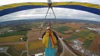 preview picture of video 'Hang Gliding Pleasant Gap PA 9-22-2013 Will Perez'