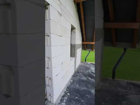 Dom w Moringach z biura projektowego ARCHON, stan SSO, budowa systemem  gospodarczy