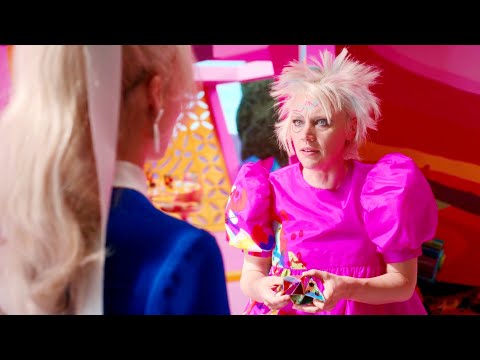 Barbie (2023) - 'Weird Barbie' Scene | Barbie Meets Weird Barbie | Top Clips