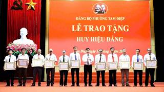 Đảng ủy phường Tam Điệp tổ chức Lễ trao tặng Huy hiệu Đảng