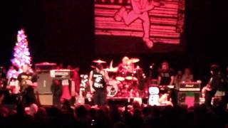 The Suicide Machines (Islands) Live Black Christmas 2014