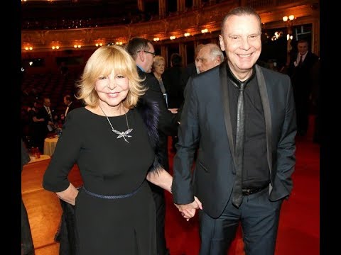 Oblíbená zpěvačka Hana Zagorová (72) moc dobře ví, jak si ten život užívat se vším všudy. Na sobě ro