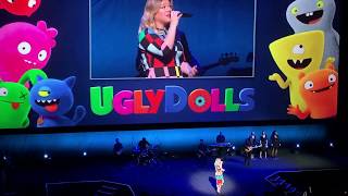 Kelly Clarkson Performs Broken and Beautiful (Live) From UglyDolls