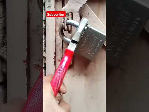 How To Break Lock With Hammer #lock #lockpicking #lockunlock #padlock #lifehacks