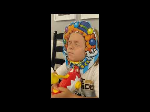 Murphy's Life Tries Out Cake Splat!!!