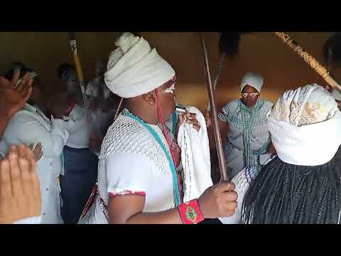 IINKONJANE ZOOFAKU - BALELE PHEZU KWENTABA