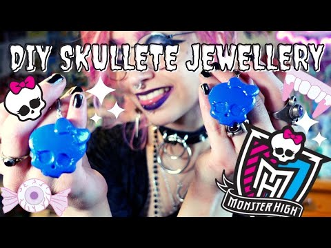 DIY Skullette Earrings/Pin Craft with Me (Monster High Cosplay Craft!)