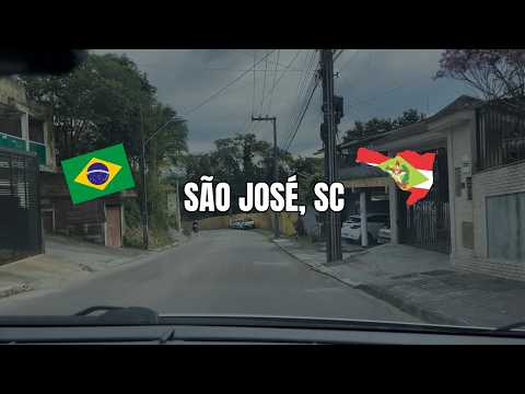 dirigindo e conversando pelas ruas de São José em Santa Catarina