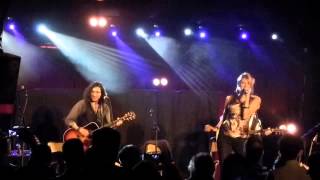 Download Lagu Gaelle Buswel - cabaret sauvage - Paris - I don't need nobody Thumbnail