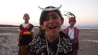 Download lagu Nyiur Hijau by anak Rumah Musik Siloam mp3 Download lagu Nyiur Hijau by anak Rumah Musik Siloam mp3