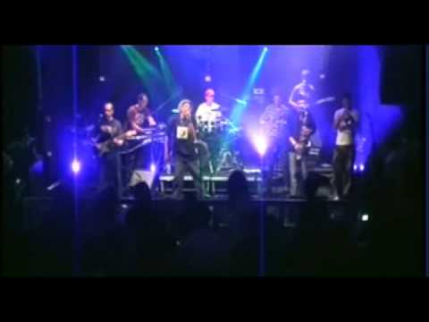 Earl Sixteen - Mash Up The Dance - Live backed By No More Babylon