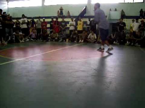 Master D (Floor Riders) vs su (black spin)