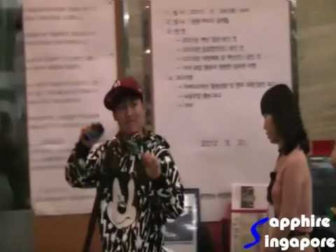 120329 SungMin Arriving in Sukira