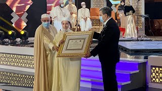 تكرم الفائزين الأوائل في مسابقة الجزائر لحفظ القرآن الكريم وترتيله وتجويده