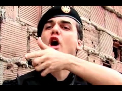 WAGNER MOURA ensaiando a cena "você é moleque" (Making of TROPA DE ELITE)