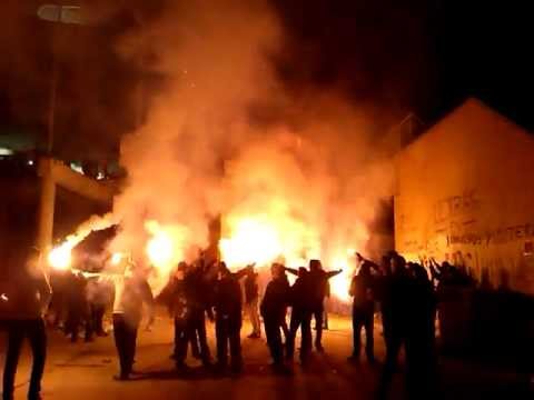 Bengaleo del Frente Onuba en los bajos del Colombino
