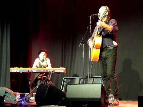 Steve Kilbey & Amanda Kramer, Billy (Bob Dylan Cover) Bath 170919