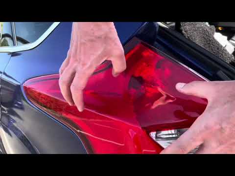 Ford Focus MK3 Brake Light Rear Light Bulb Replacement Change