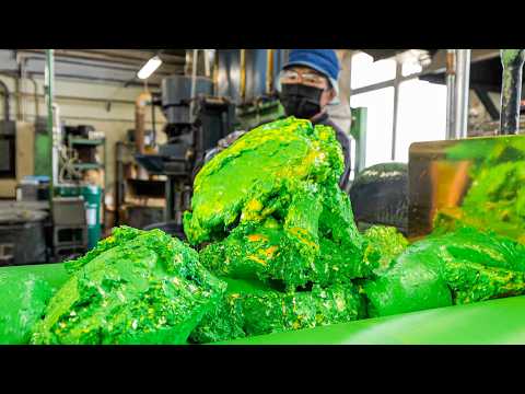 Making crayons. The Japanese-made crayon manufacturing process that supports Japan