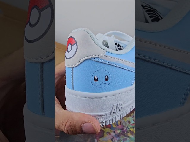 Vídeo relacionado con Zapatillas cómodas casa Unisex Adulto y niño - Poke inciales Fan Art - Fabricación española de Calidad 43