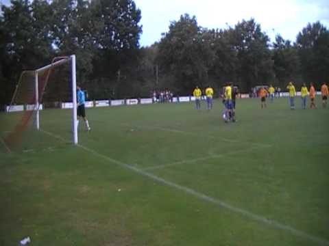 blauwgeel ( veghel ) - dvg (weetikveel) enge penalty